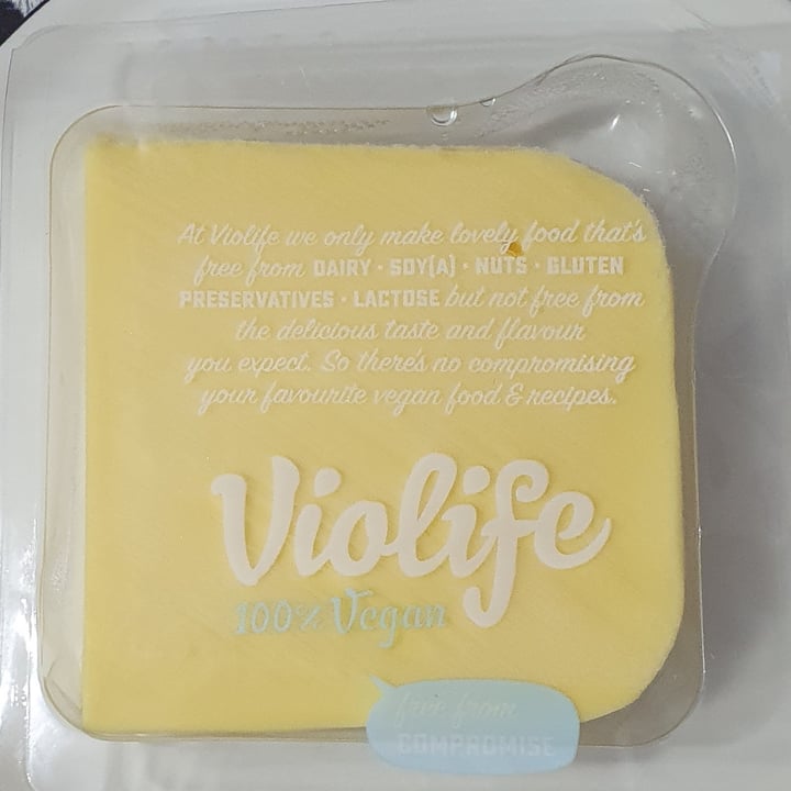 photo of Violife Cheddar Slices shared by @amcu00 on  28 Feb 2021 - review