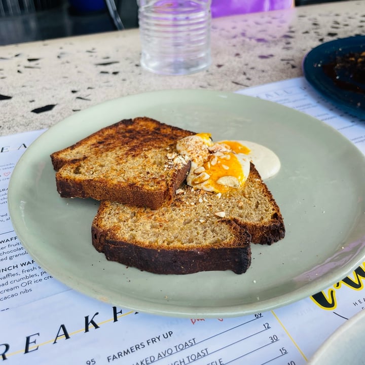photo of Lexi's Healthy Eatery banana bread shared by @nadsb on  18 Sep 2022 - review
