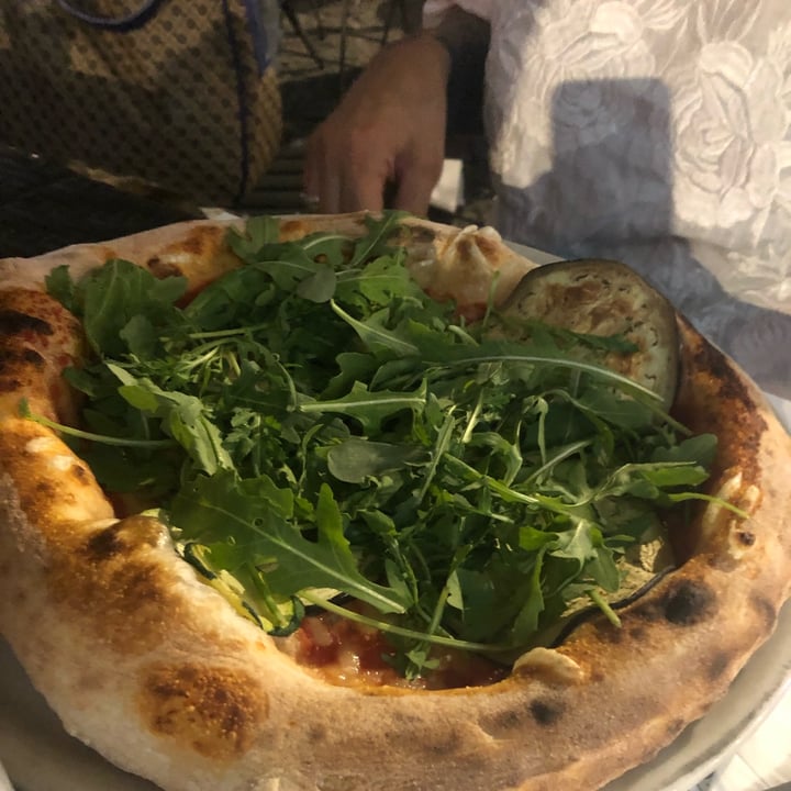 photo of Mister Pizza Pizza Ai Funghi Porcini Vegan shared by @mau-vegan on  02 Jul 2022 - review