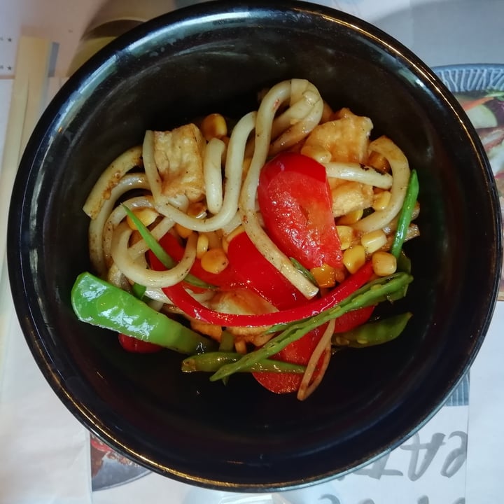 photo of wagamama victoria Mini yasai yaki soba with udon noodles shared by @fra2807 on  26 Apr 2022 - review