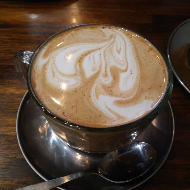 review photo of Cigaló Specialty Coffee Mocca con leche de castañas shared by @yulir00 on 07 Mar 2022 - review