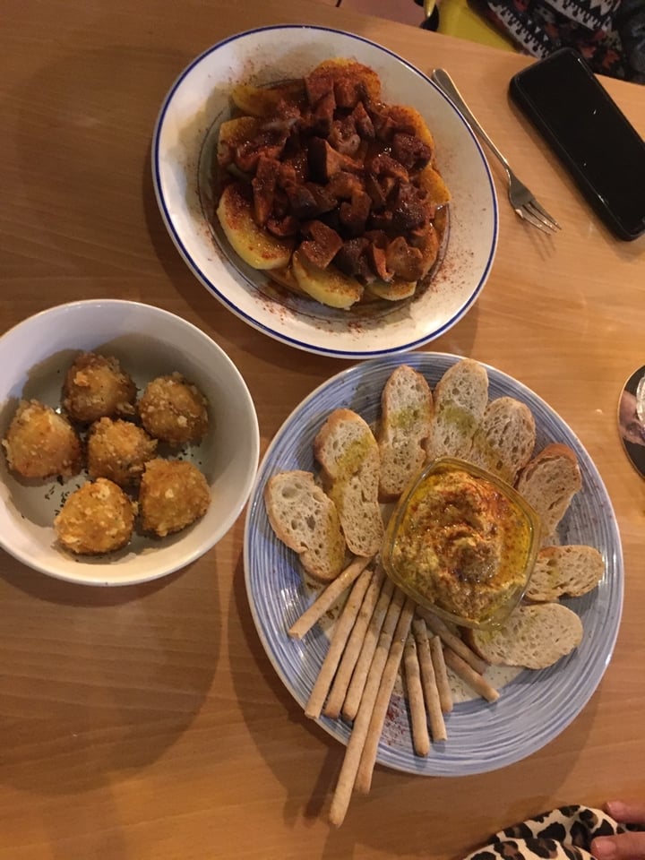 photo of Sa Capça -vegan bar- Croquetas de queso shared by @lauravegan on  23 Nov 2019 - review