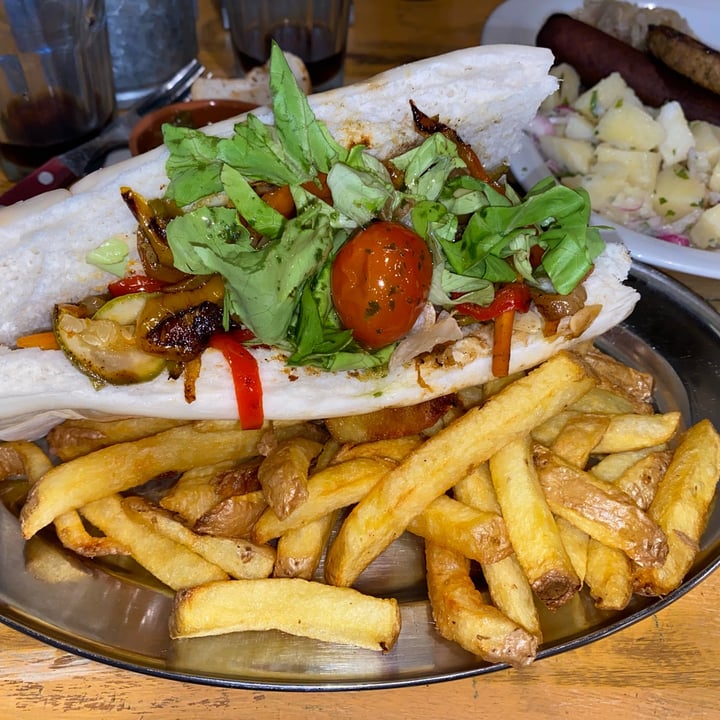 review photo of Mula Plateada Sandwich Vegetariano shared by @caropueyo on 19 Jan 2022 - review
