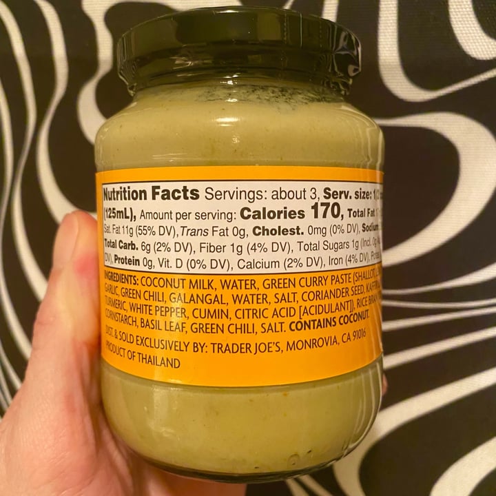 photo of Trader Joe's Thai Green Curry Simmer Sauce shared by @timvegmalone on  10 May 2022 - review