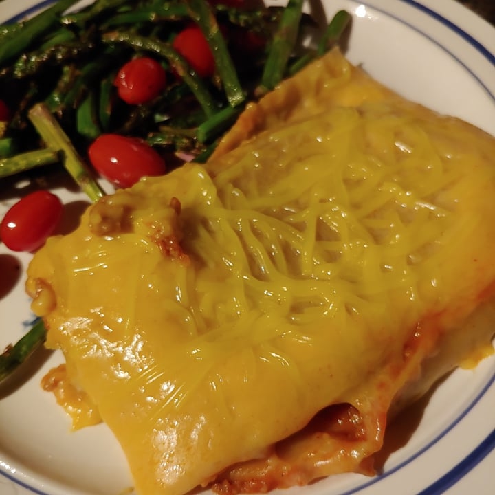 photo of Woolworths Food Vegan Lasagne shared by @kaulana on  19 Nov 2021 - review