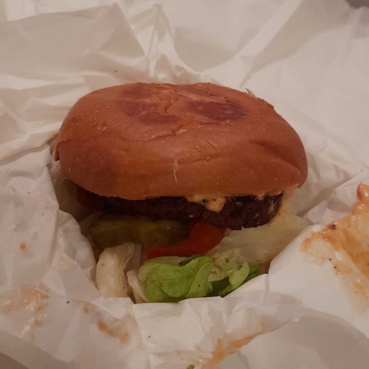 photo of Vegan Sandwich Co B**f Burger shared by @venerableveganvirtue on  21 Feb 2022 - review