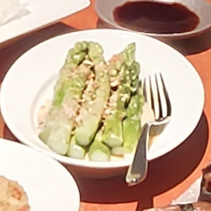 photo of Mezza9 Asparagus in Sesame Sauce shared by @amazinganne on  10 Sep 2020 - review