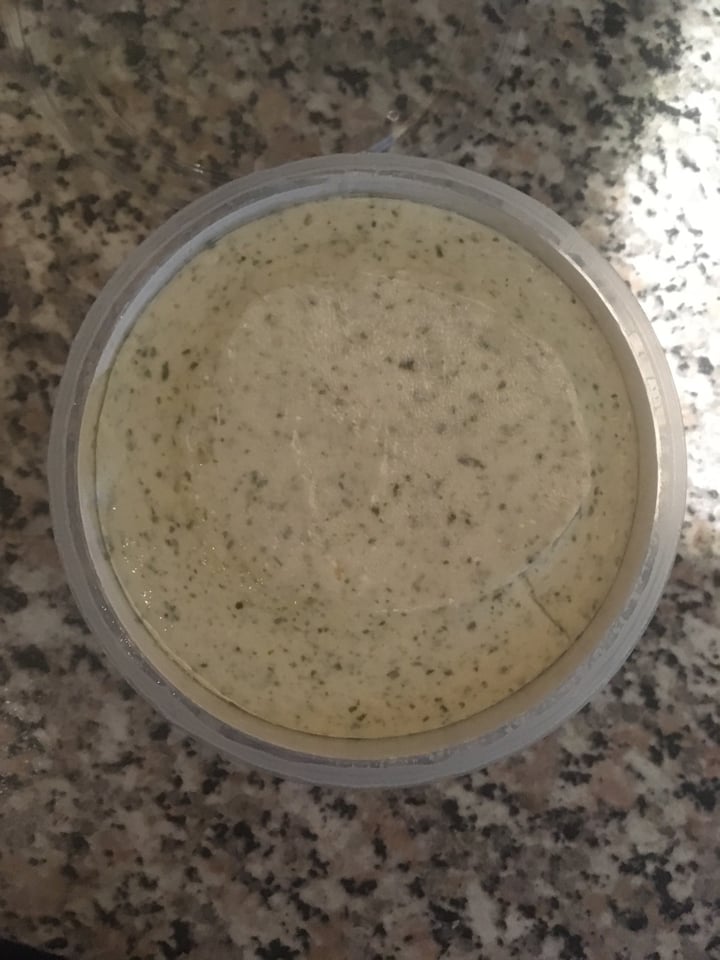 photo of Green Heart Bärlauch Bio Frischcreme shared by @ichkannvegan on  22 Apr 2020 - review