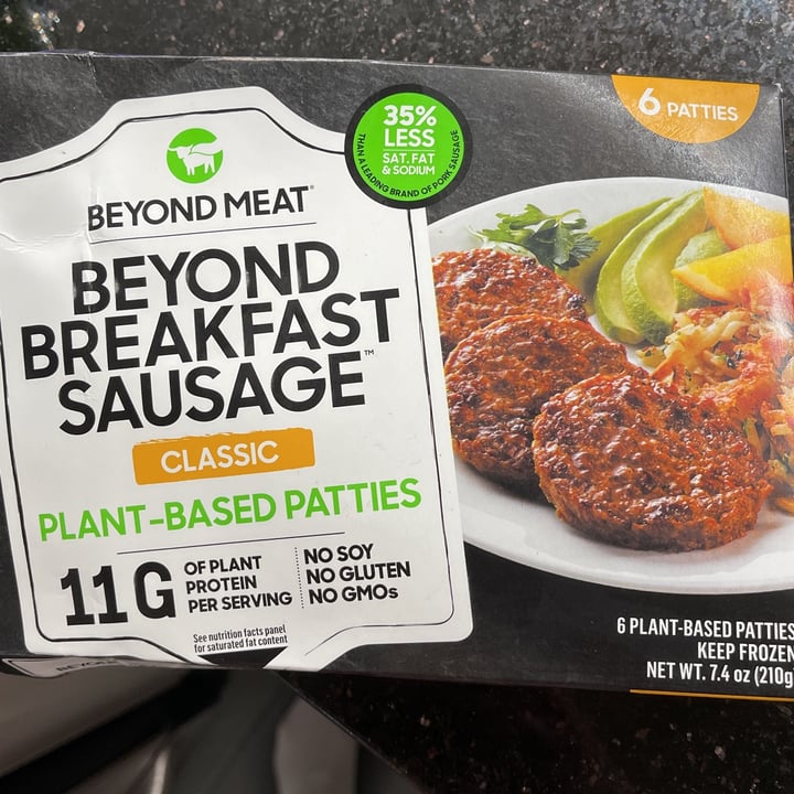 photo of Beyond Meat Beyond breakfast Sausage Classic  shared by @clcisme on  11 Feb 2021 - review
