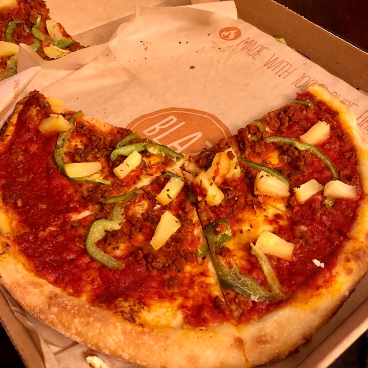 photo of Blaze Pizza Build Your Own Pizza shared by @mbr on  06 Feb 2021 - review