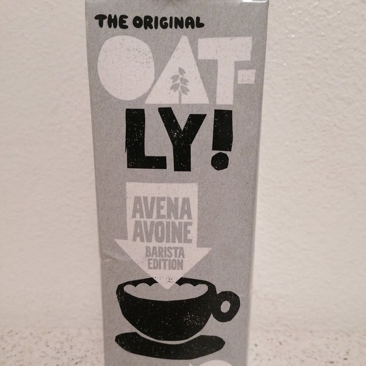 photo of Oatly Avena Avoine Barista Edition shared by @cloddi on  28 Nov 2022 - review