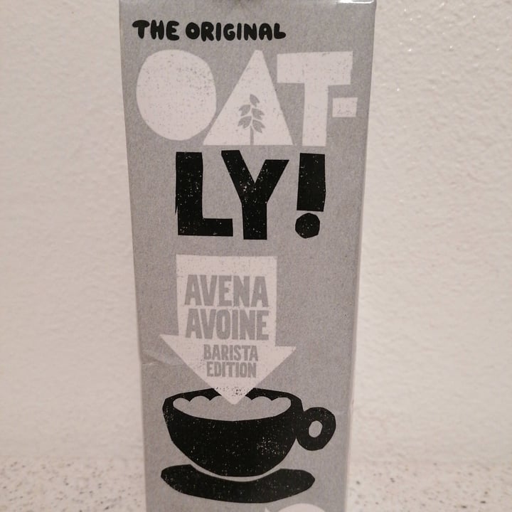 review photo of Oatly Avena Avoine Barista Edition shared by @cloddi on 28 Nov 2022 - review
