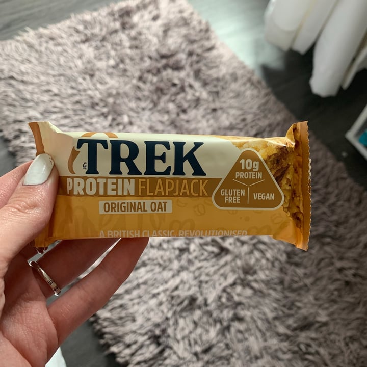 photo of TREK Protein Flapjack Original oat shared by @caitlynclinton on  31 Mar 2021 - review