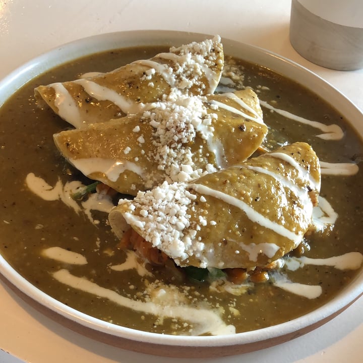 photo of Capricho sin culpa Enchiladas shared by @hippilin on  02 Feb 2021 - review