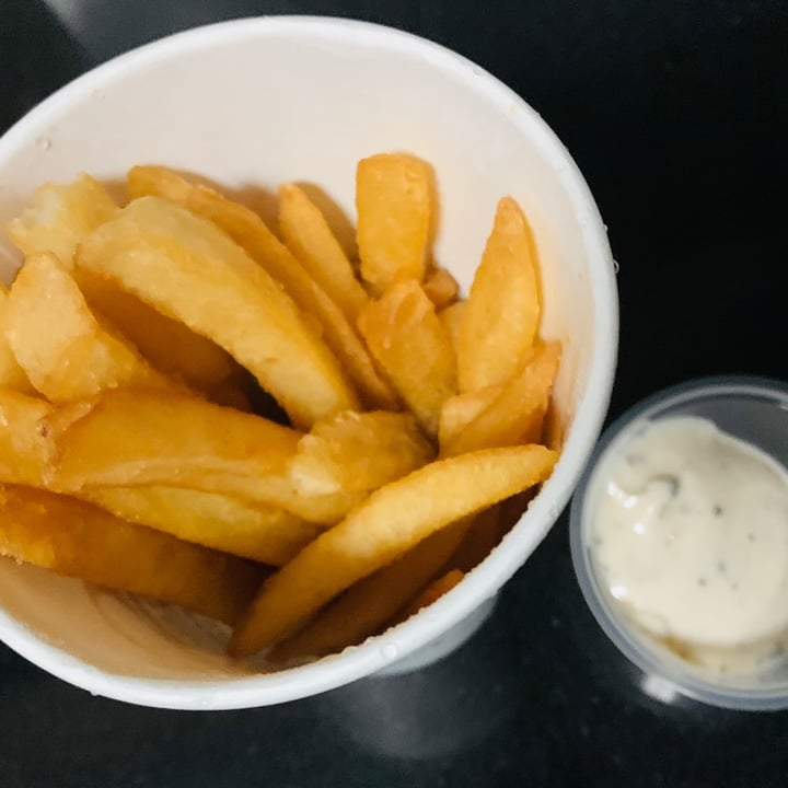 review photo of nomVnom Bistro Truffle Fries + Truffle Mayo Dip shared by @d7000 on 20 Nov 2020 - review