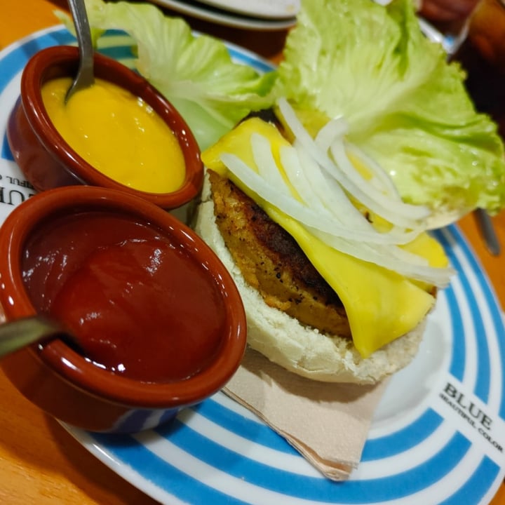 photo of Puzzle Hamburguesa de soja shared by @pawwgreen on  04 Jul 2021 - review