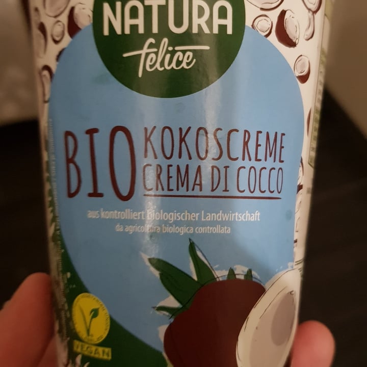 photo of Natura Felice bio crema di cocco shared by @cateveg on  29 Nov 2021 - review