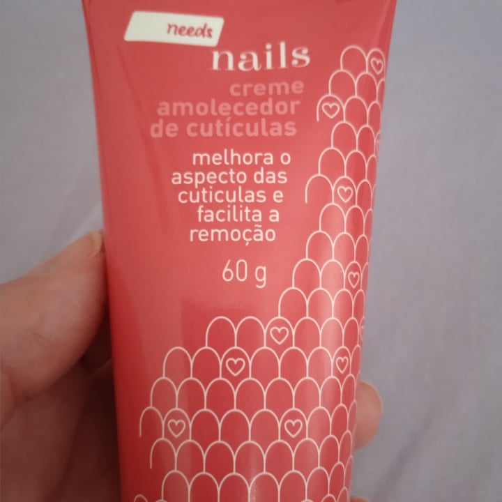 photo of Needs amolecedor de cutículas shared by @danipavan on  01 May 2022 - review