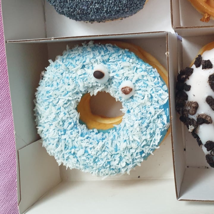 photo of Dunkin’ Donuts Monster Donut shared by @janaplantpowered on  02 Oct 2021 - review