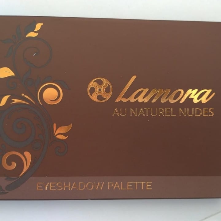 review photo of Lamora Lamora - palette ombretti shared by @lauralig on 01 Nov 2022 - review