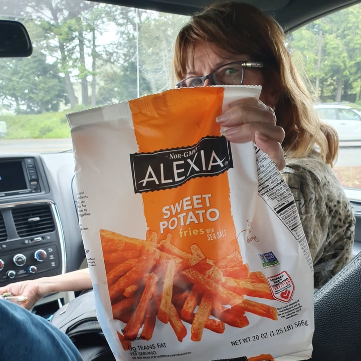 review photo of Alexia Foods Organic sweet potato fries shared by @mkstaton2 on 23 Jun 2021 - review