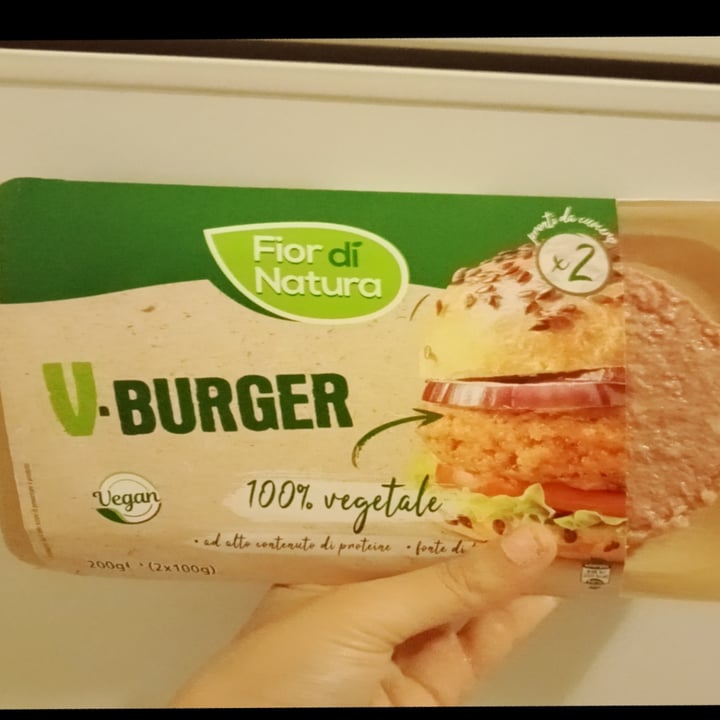 photo of Fior di Natura V-Burger shared by @violakukla on  31 May 2022 - review