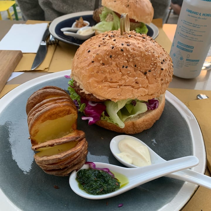 photo of OH! Ficomaeco Il Nostro Burger shared by @chyaralodrini on  01 Dec 2021 - review