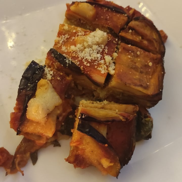 photo of L'OV Osteria Vegetariana Parmigiana di melanzane shared by @mostravagante on  16 Jul 2022 - review