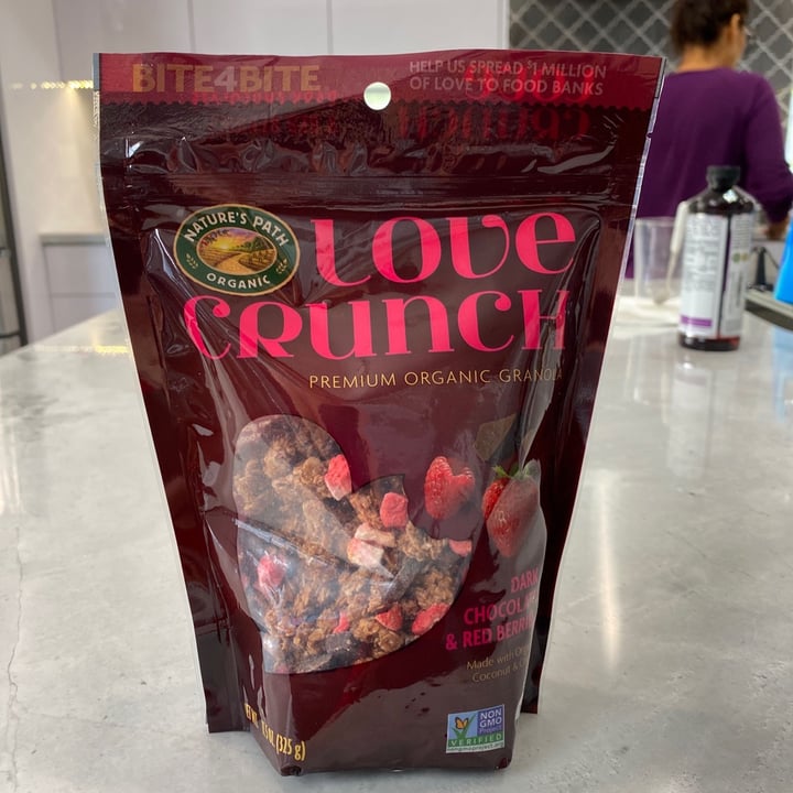 review photo of Nature's Path Foods Love Crunch Dark Chocolate and Berries shared by @copito123 on 29 Apr 2020 - review