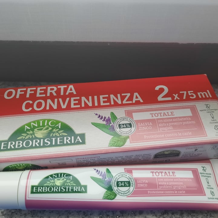 review photo of Antica erboristeria Dentifricio Totale shared by @lucreziaapii on 17 Sep 2022 - review