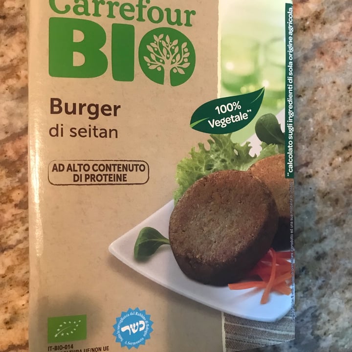 photo of Carrefour Bio Burger Di Seitan shared by @viviana11 on  19 Aug 2022 - review