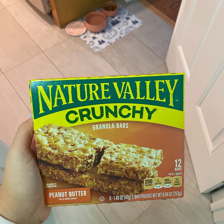 photo of Nature Valley Crunchy Peanut Butter Granola Bar shared by @jennifercarney on  25 Aug 2021 - review