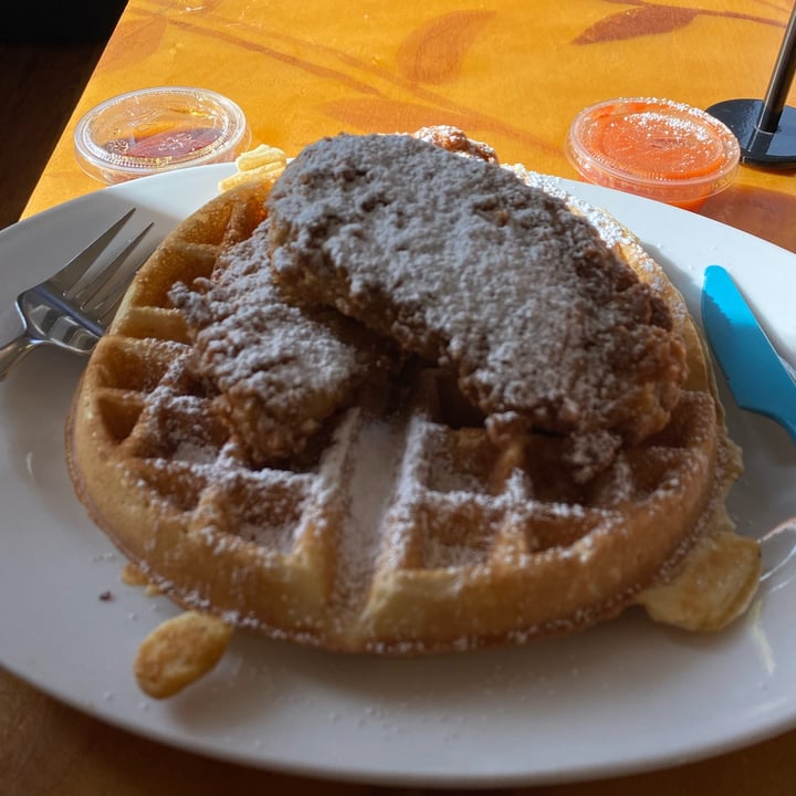 photo of Nami Chicken and Waffles shared by @nathlena19 on  26 Mar 2022 - review
