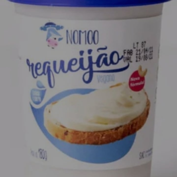 photo of NOMOO Plant-Based Brasil Requeijão shared by @xandra on  09 May 2022 - review