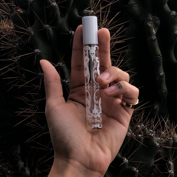 photo of KVD Beauty Saint perfume shared by @xallita on  17 Jan 2021 - review
