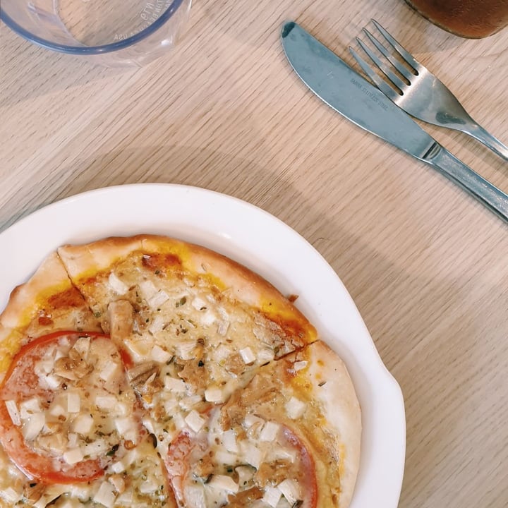 review photo of WS Deli Experience Store Truffle Porcini Funghi Pizza shared by @lindylau1 on 09 Apr 2019 - review