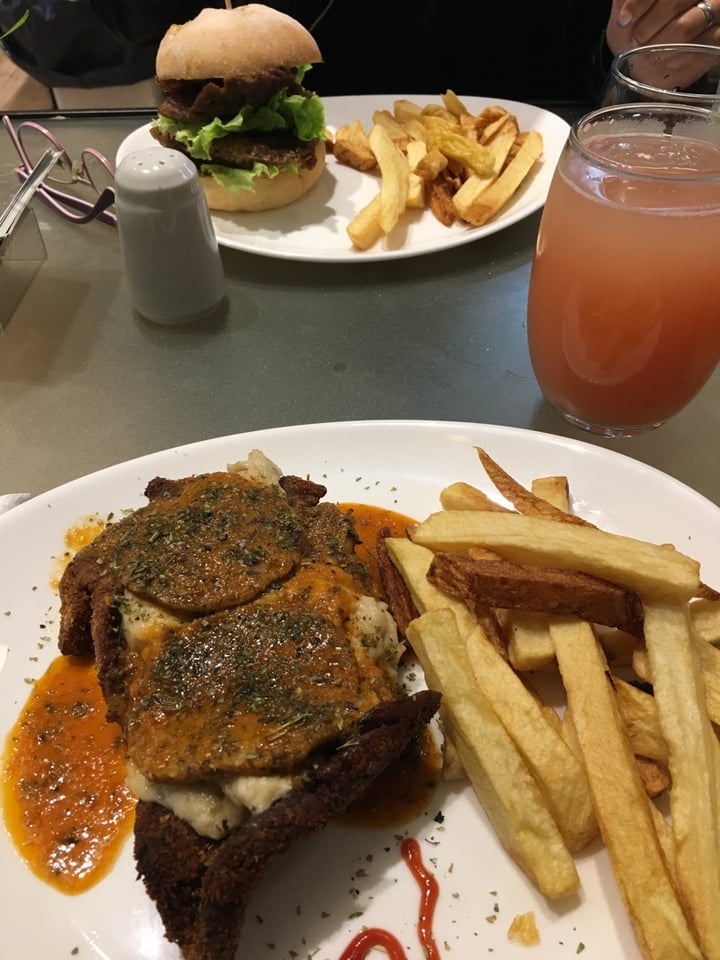 photo of Loving Hut Suprema de seitan shared by @shim on  07 Oct 2019 - review