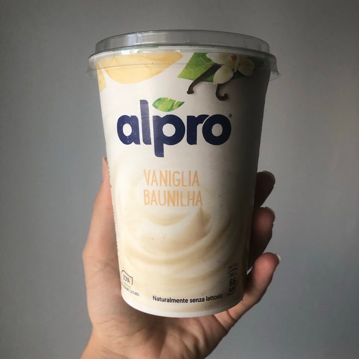 photo of Alpro Vaniglia Baunilha Yogurt shared by @calice on  08 Sep 2020 - review