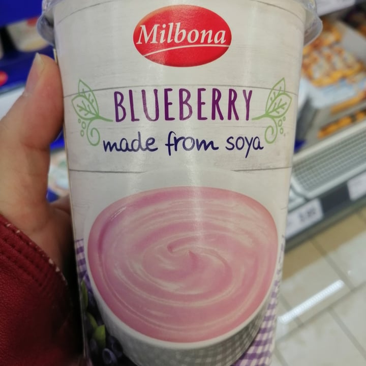 photo of Milbona Yogur vegetal blueberries shared by @jouniqueness on  17 Jun 2020 - review