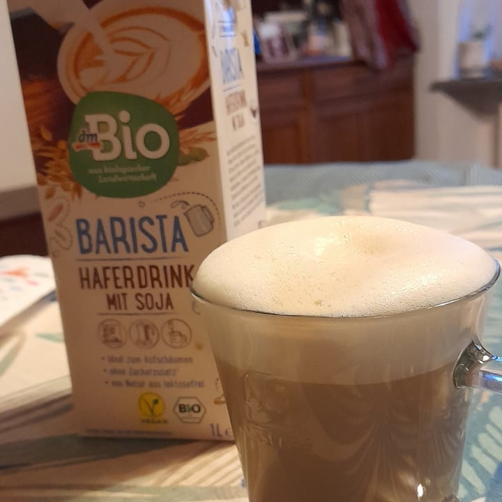 photo of dmBio Barista Haferdrink mit Soja shared by @gintonic on  24 Jan 2023 - review