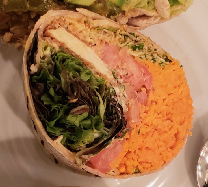 photo of Fresh on Front Buffalo Chicken Wrap shared by @metalmel666 on  10 Oct 2019 - review