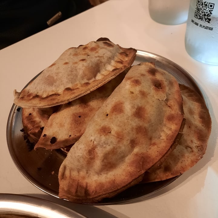 photo of Coma, Veggie Empanadas Veganas shared by @vegaly on  17 Feb 2022 - review