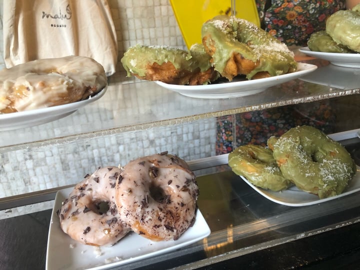 photo of DUH! Vegan Donuts Peanut Butter Donut shared by @sunnycaribbeanvegan on  14 Sep 2019 - review