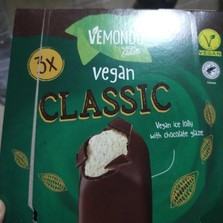 photo of Vemondo  Vegan Classic shared by @tiz92 on  31 Aug 2022 - review