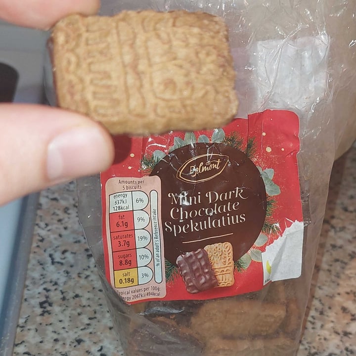 review photo of Belmont Biscuits Mini Dark Chocolate Spekulatius shared by @veganroberto on 08 Jan 2022 - review