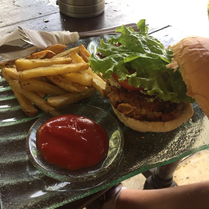 photo of The Onion Collective The Grateful Dead burger shared by @adiamond on  07 Oct 2018 - review