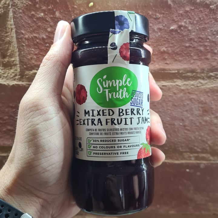 photo of Simple Truth Mixed berry extra fruit jam shared by @brettie on  05 Oct 2021 - review
