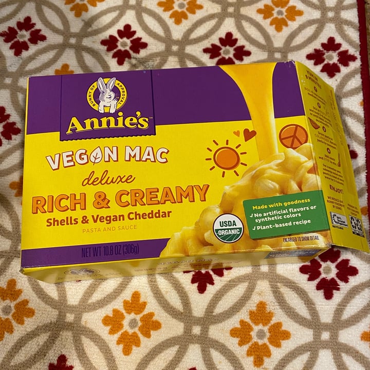 Annie's Vegan Mac Deluxe Rich and Creamy Shells and Vegan Cheddar
