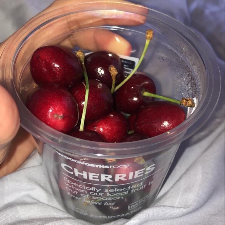 photo of Woolworths Food Cherries shared by @phoebekon2 on  18 Jul 2020 - review