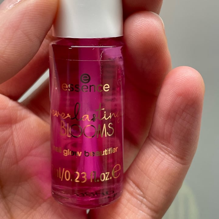 essence nail glow